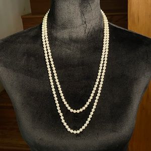 5/$25! Long Vintage Versatile Pearl Necklace